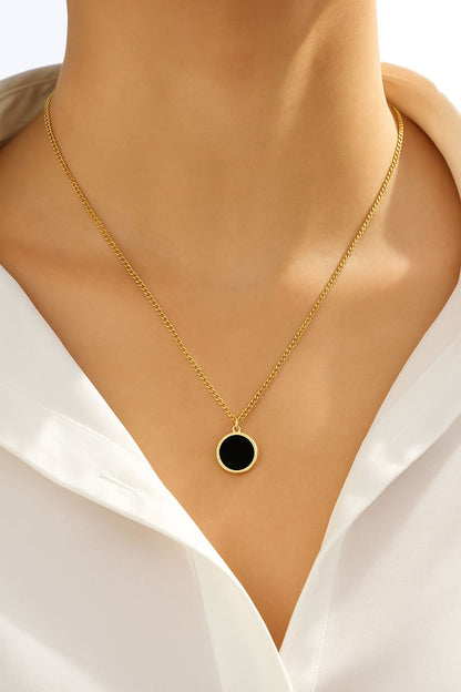 COLLAR - CIRCULO NEGRO DORADO