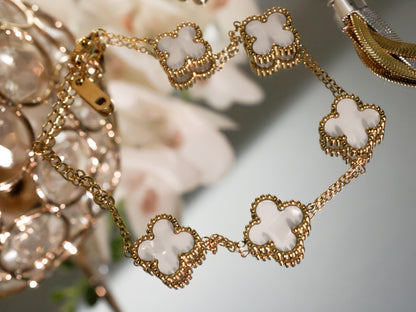 PULSERA - TREBOL BLANCO